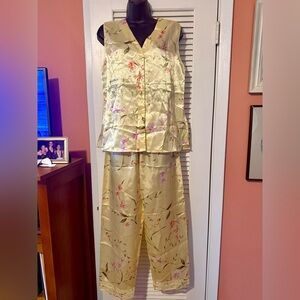 Vintage Oscar De La Renta Pajama Set • Pink Label